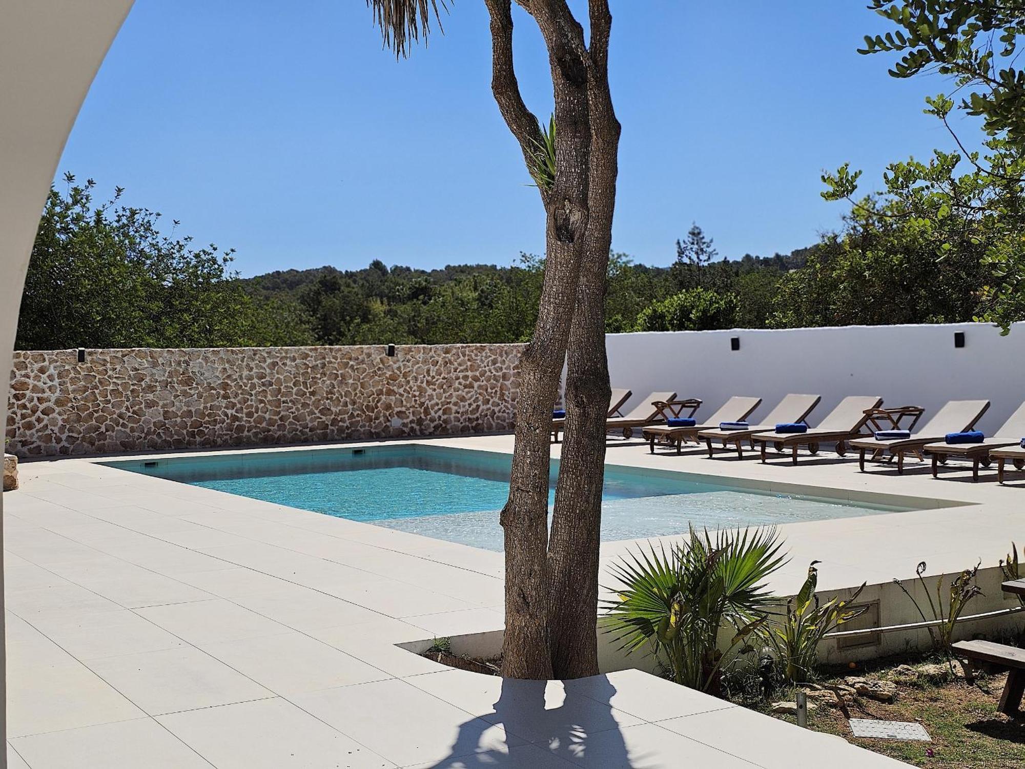 Villa Inibiza - *
